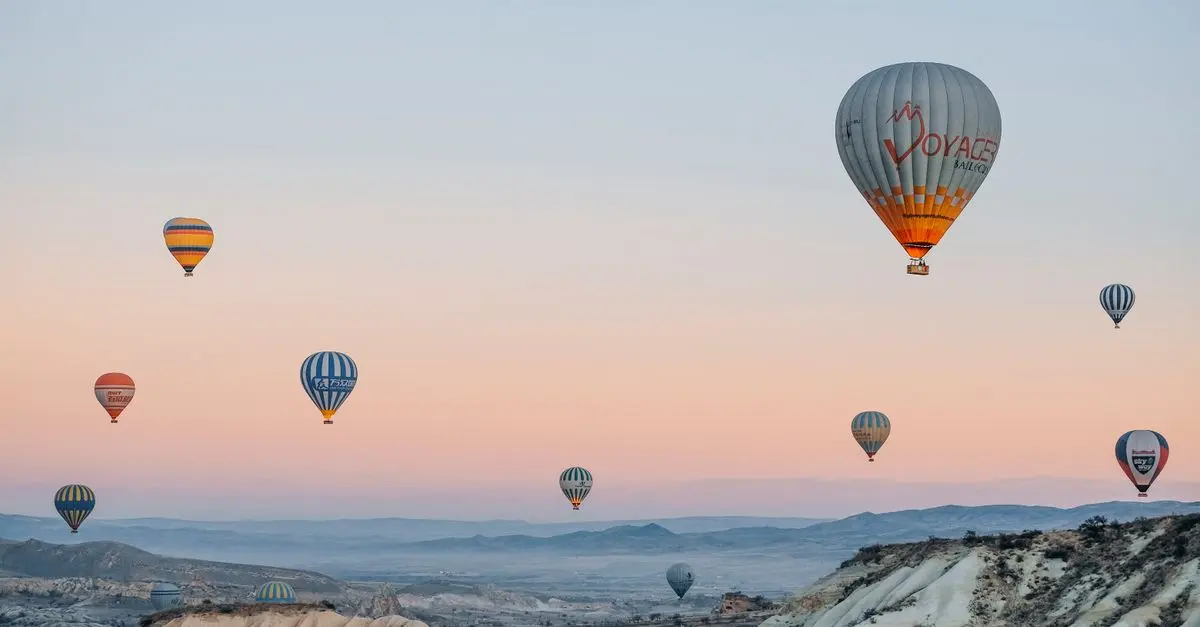 Les 10 Meilleures Destinations pour un Voyage Unique