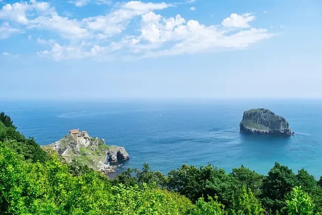 Les Meilleures Destinations Inattendues pour Voyager Unique