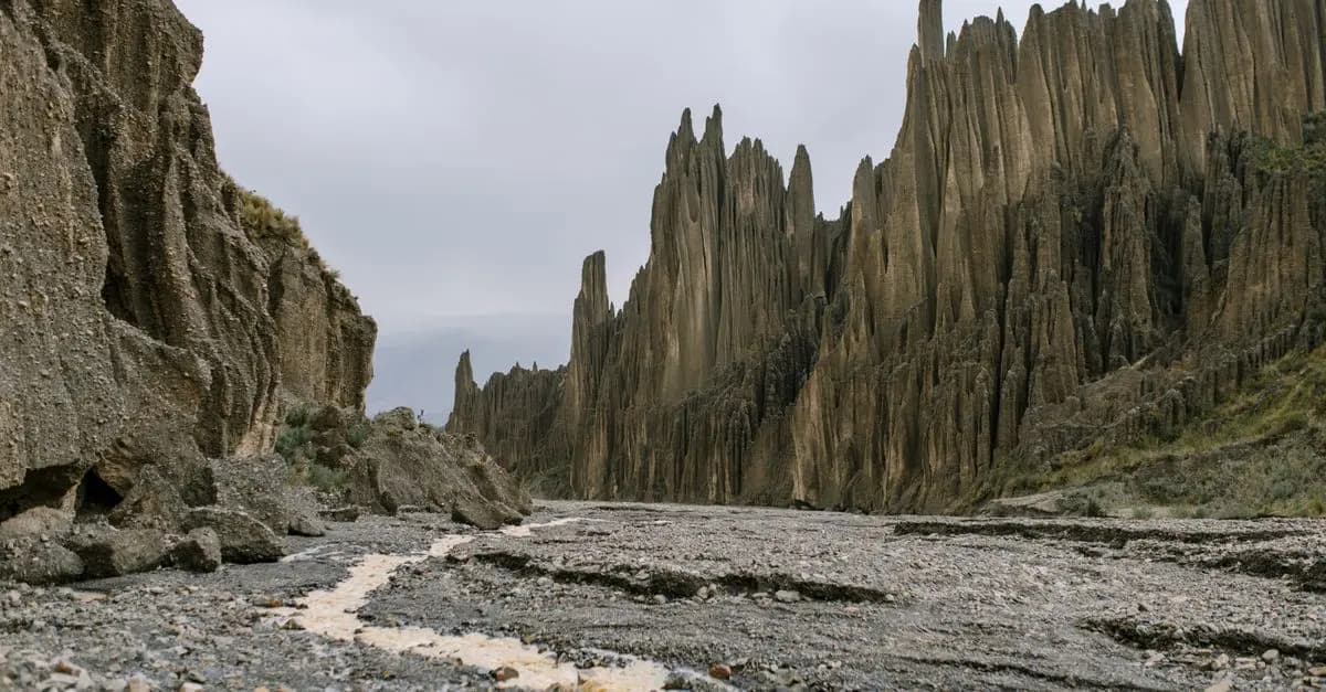Les Merveilles Cachées à Explorer lors de Vos Voyages