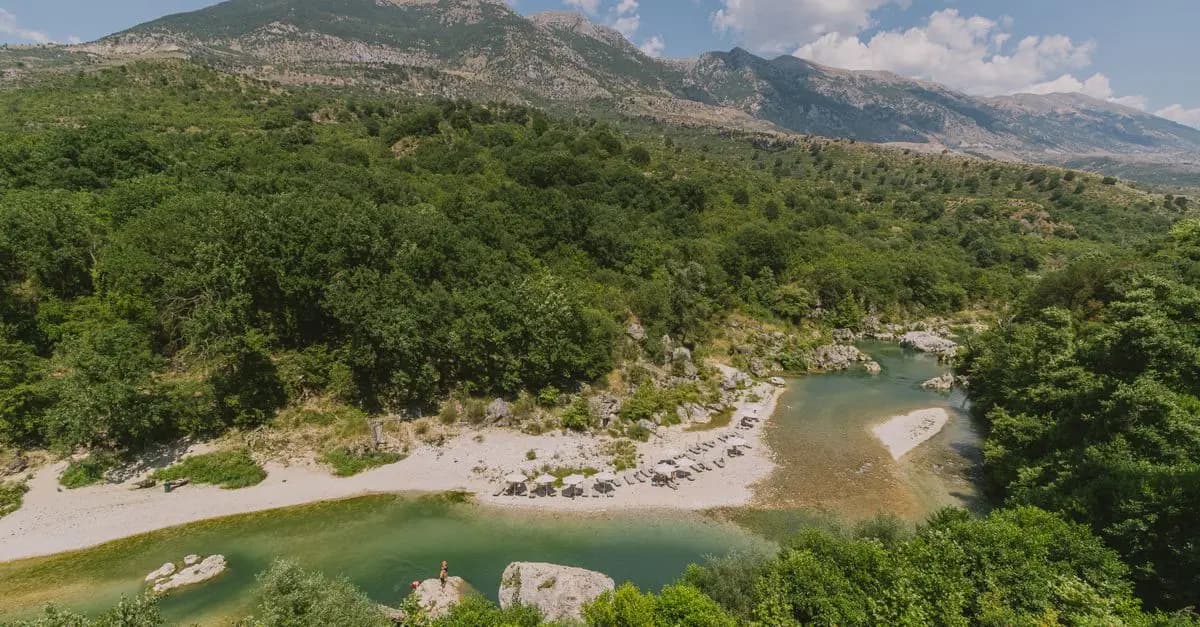 Comment Explorer des Destinations Inhabituelles pour un Voyage Unique