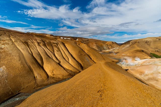 Comment Choisir une Destinataire Unique pour un Voyage Inoubliable